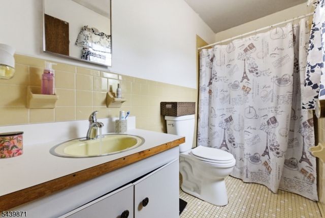 3 Summit Ave, Wharton Boro, NJ 07885