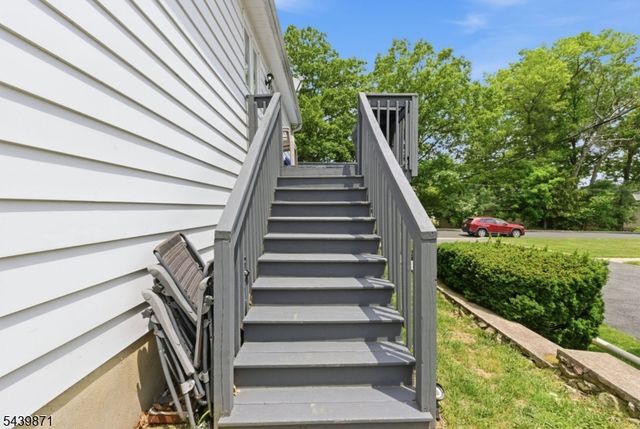 3 Summit Ave, Wharton Boro, NJ 07885