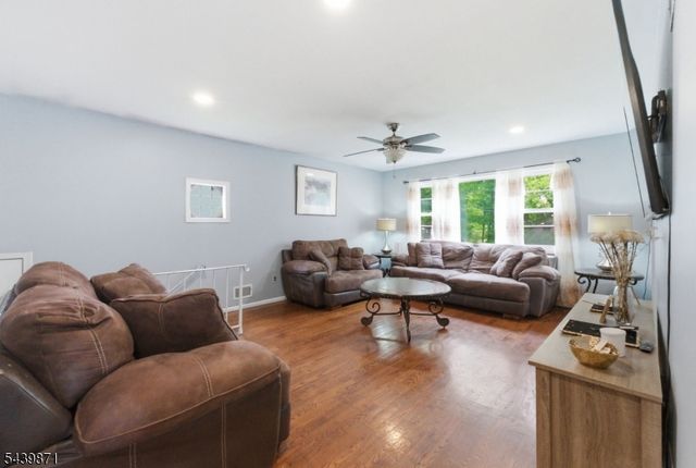 3 Summit Ave, Wharton Boro, NJ 07885
