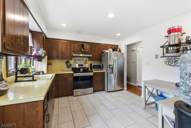 3 Summit Ave, Wharton Boro, NJ 07885