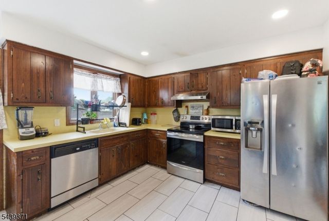 3 Summit Ave, Wharton Boro, NJ 07885