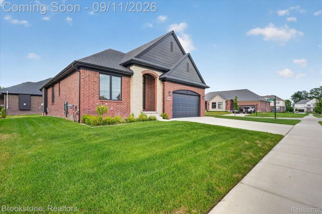12891 Preston Pointe Drive, Shelby Charter Township, MI 48315