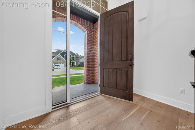 12891 Preston Pointe Drive, Shelby Charter Township, MI 48315