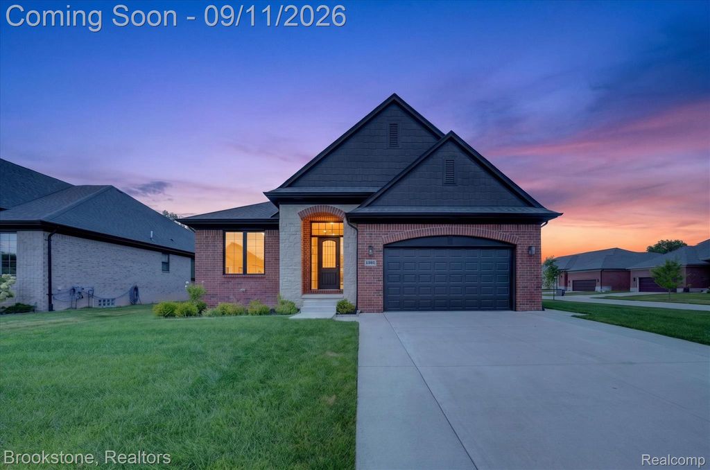 12891 Preston Pointe Drive, Shelby Charter Township, MI 48315