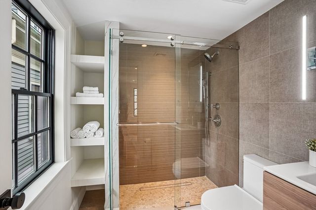 11 Mt Auburn St A, Cambridge, MA 02138
