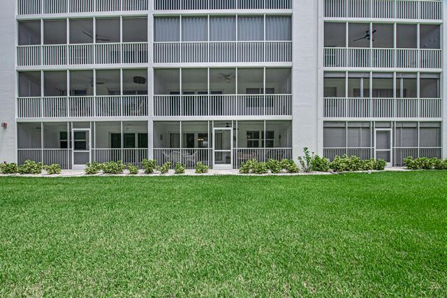 1910 S Ocean Boulevard 112, Delray Beach, FL 33483