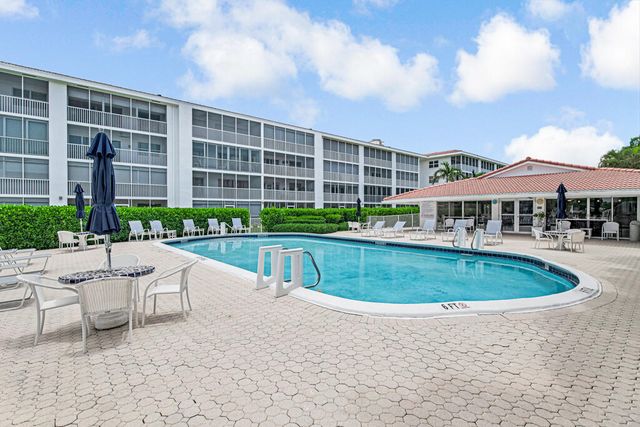 1910 S Ocean Boulevard 112, Delray Beach, FL 33483