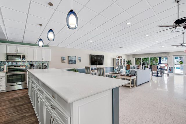 1910 S Ocean Boulevard 112, Delray Beach, FL 33483