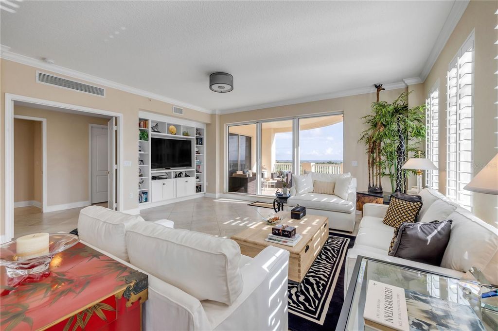 Image 13 of property listing at 261 MINORCA BEACH WAY 406, New Smyrna Beach, FL 32169