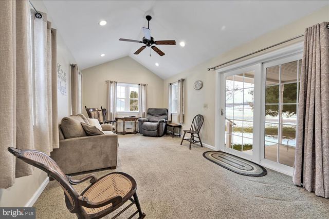 2 PERRI AVE, Myerstown, PA 17067