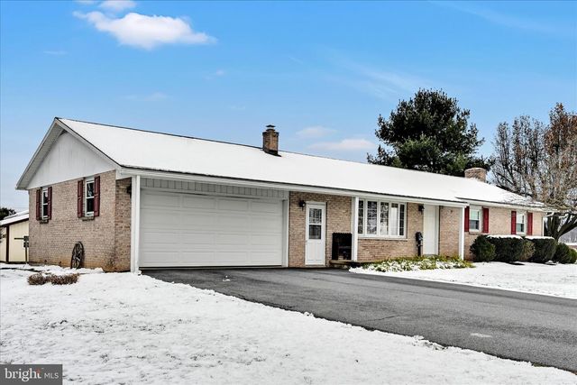 2 PERRI AVE, Myerstown, PA 17067
