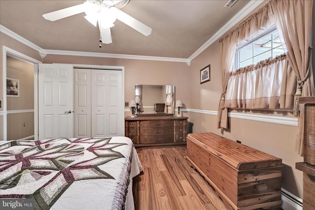 2 PERRI AVE, Myerstown, PA 17067