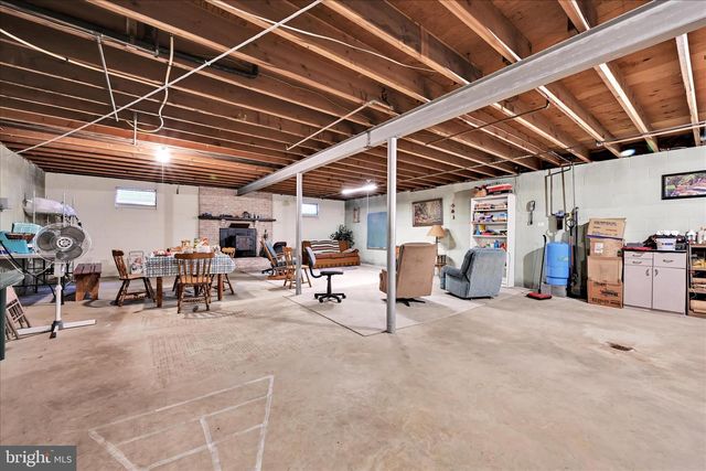 2 PERRI AVE, Myerstown, PA 17067