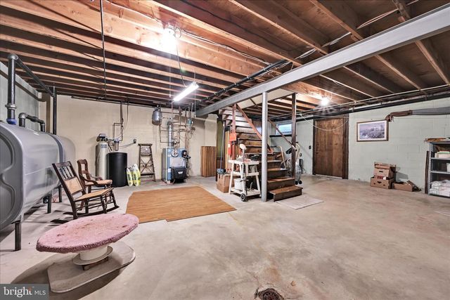 2 PERRI AVE, Myerstown, PA 17067