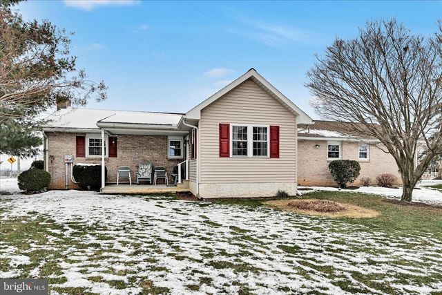 2 PERRI AVE, Myerstown, PA 17067