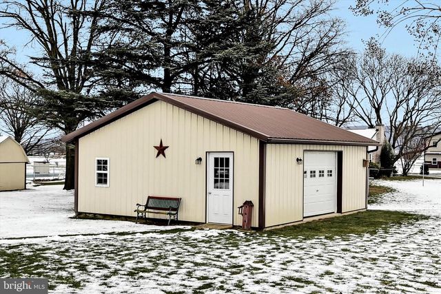 2 PERRI AVE, Myerstown, PA 17067