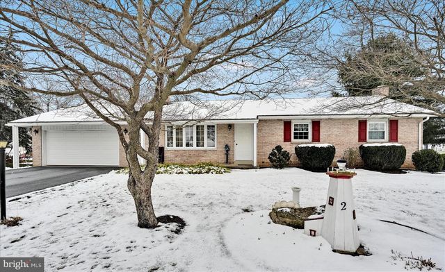 2 PERRI AVE, Myerstown, PA 17067