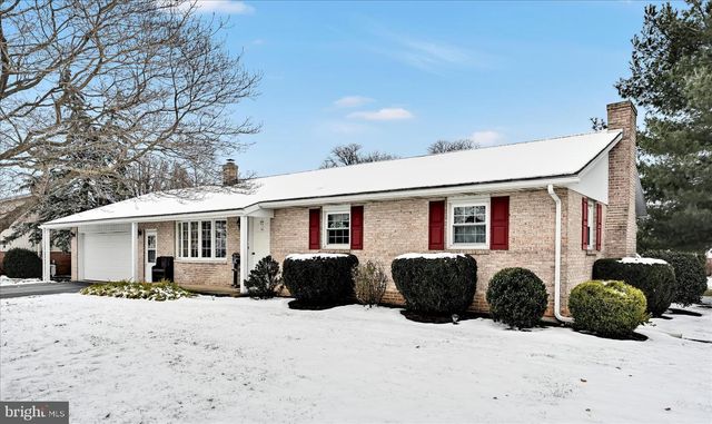 2 PERRI AVE, Myerstown, PA 17067