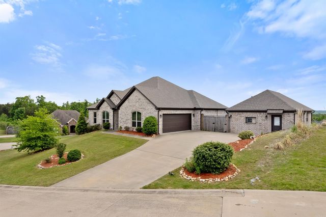 16001 Burleigh Court, Little Rock, AR 72210