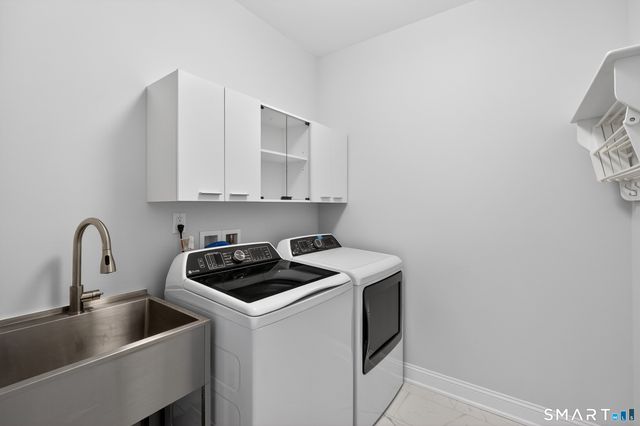 2 Berberis Drive, Old Lyme, CT 06371