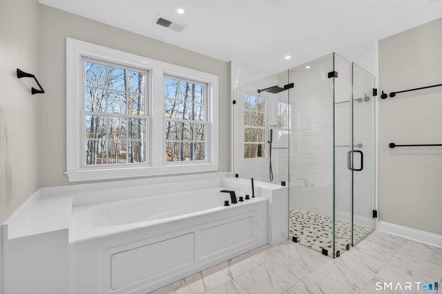 2 Berberis Drive, Old Lyme, CT 06371