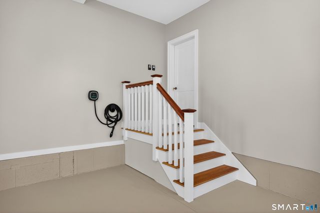 2 Berberis Drive, Old Lyme, CT 06371