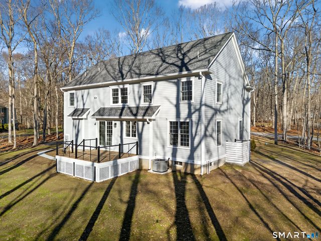2 Berberis Drive, Old Lyme, CT 06371