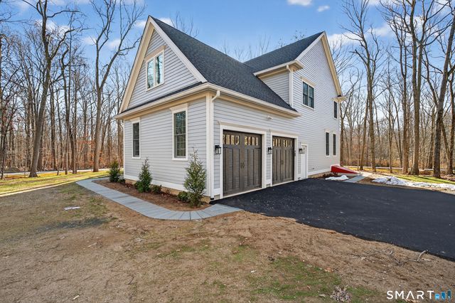 2 Berberis Drive, Old Lyme, CT 06371