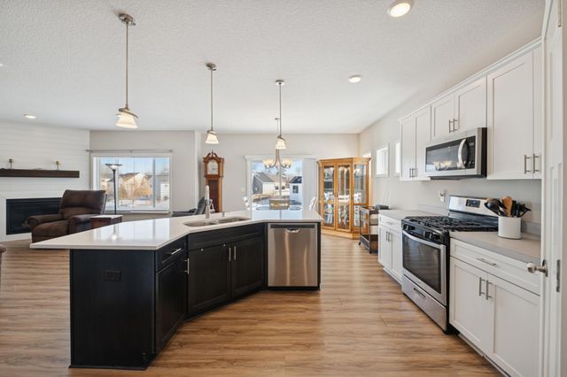 580 Alaska Loop, Cambridge, MN 55008