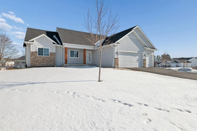 580 Alaska Loop, Cambridge, MN 55008