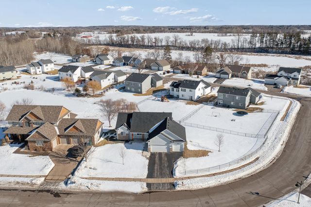 580 Alaska Loop, Cambridge, MN 55008