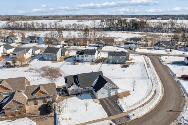 580 Alaska Loop, Cambridge, MN 55008