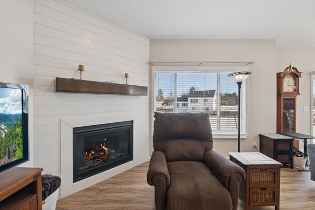 580 Alaska Loop, Cambridge, MN 55008