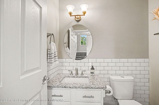 1421 Academy Lane, Lansing, MI 48906