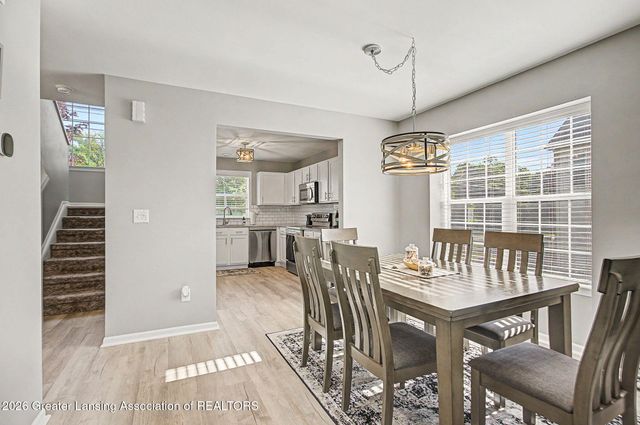 1421 Academy Lane, Lansing, MI 48906