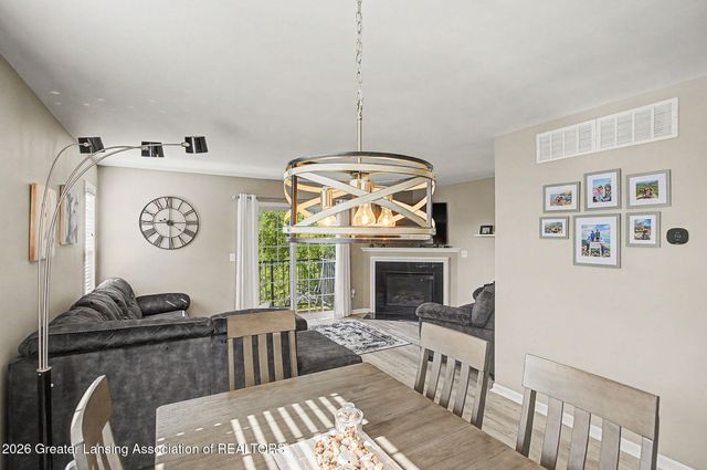 1421 Academy Lane, Lansing, MI 48906
