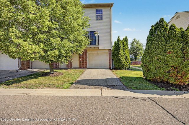 1421 Academy Lane, Lansing, MI 48906