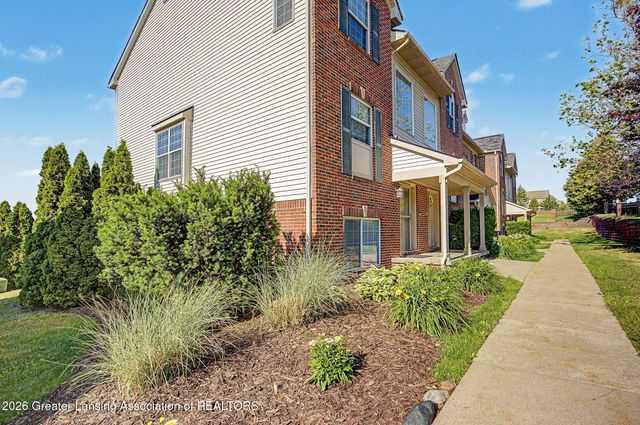 1421 Academy Lane, Lansing, MI 48906