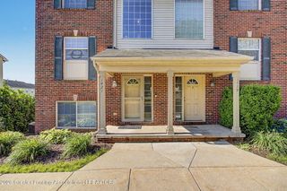 1421 Academy Lane, Lansing, MI 48906