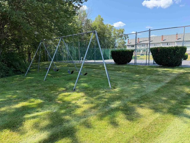 60 Wellington Village Dr Unit 5, Bristol, NH 03222
