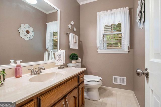 811 Leonard Court, Lawrenceville, GA 30046