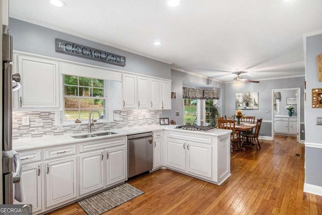 811 Leonard Court, Lawrenceville, GA 30046