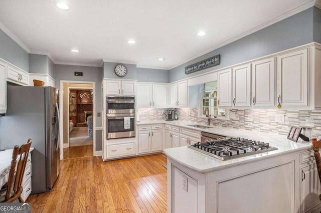 811 Leonard Court, Lawrenceville, GA 30046