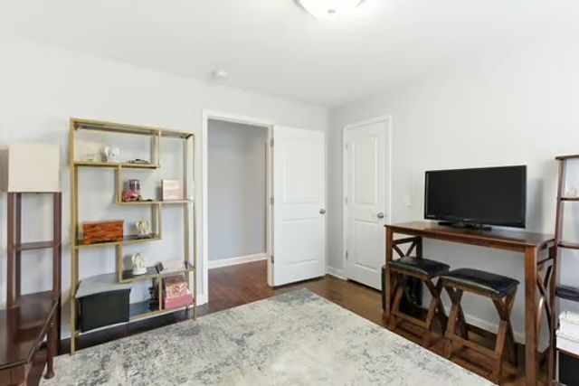 1919 Robinson Rd, Murfreesboro, TN 37130