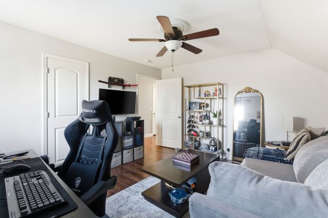 1919 Robinson Rd, Murfreesboro, TN 37130