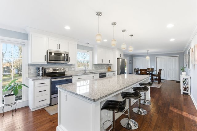 1919 Robinson Rd, Murfreesboro, TN 37130