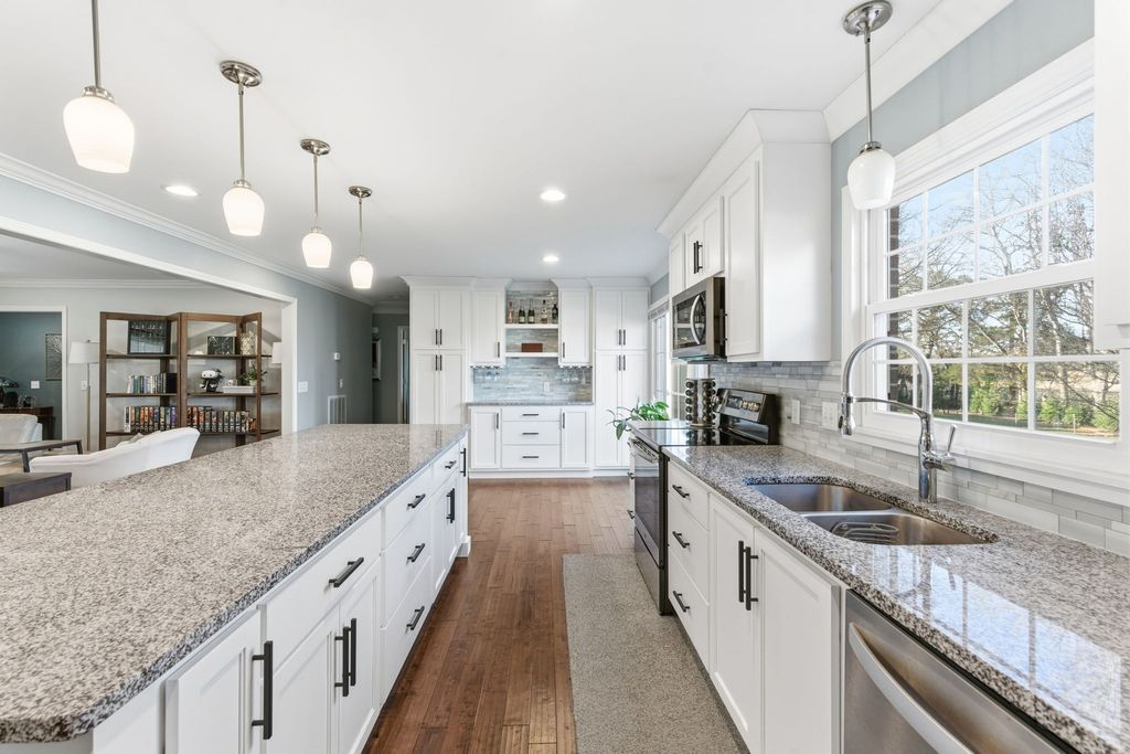 1919 Robinson Rd, Murfreesboro, TN 37130