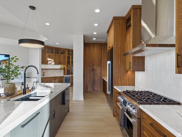 7554 E DOGWOOD DR, Huntsville, UT 84317