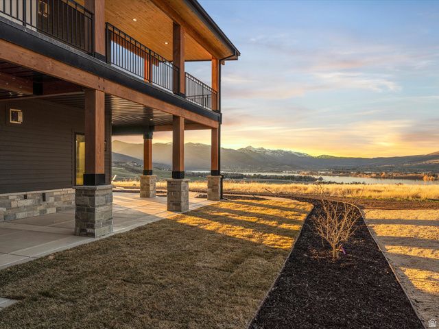 7554 E DOGWOOD DR, Huntsville, UT 84317
