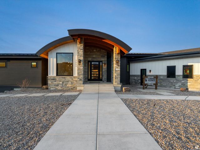 7554 E DOGWOOD DR, Huntsville, UT 84317